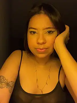 KiaraCut online show from March 2026 01:58:01 AM