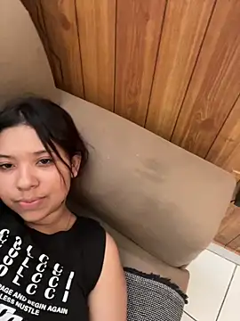 KiaraCut online show from March 2026 05:48:01 PM