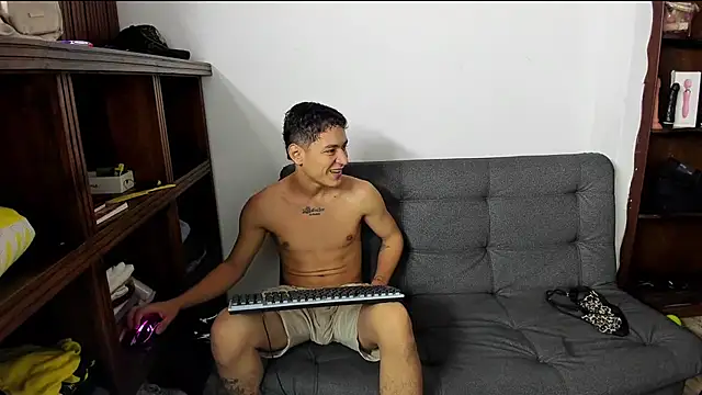 Ixchell dewei online show from March 2025 11:32:02 PM