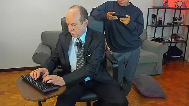 Snapshot of masterboy50 chatting on November 2025 03:27:01 PM masterboy50 online show from November 2025 03:27:01 PM