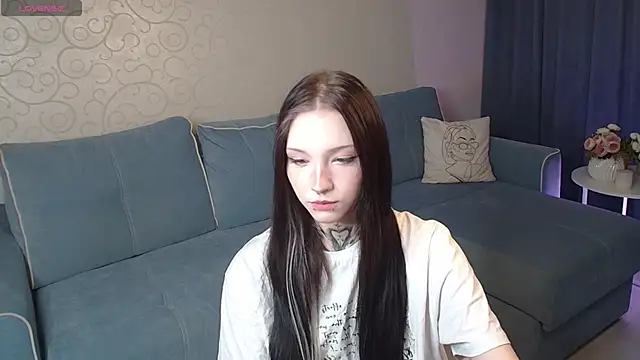 mefwhore online show from December 2025 02:06:02 PM