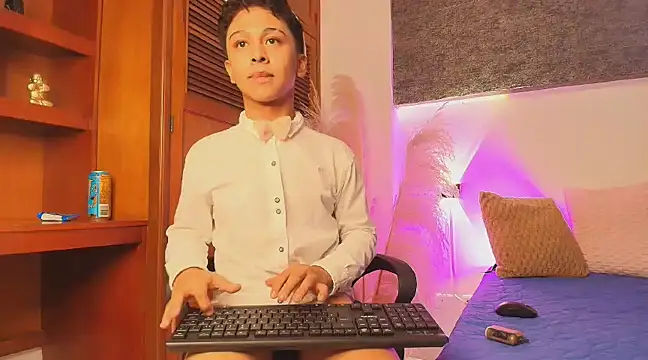 Snapshot of Dante_bre chatting on March 2025 03:49:02 PM Dante bre online show from March 2025 03:49:02 PM