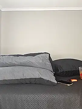 xyz089 online show from November 2025 06:56:02 AM