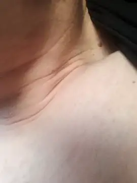 Snapshot of great_feeling chatting on March 2025 05:02:01 AM great feeling online show from March 2025 05:02:01 AM