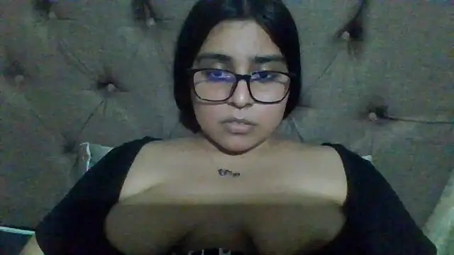Snapshot of virginbrunette99 chatting on March 2025 02:59:01 AM virginbrunette99 online show from March 2025 02:59:01 AM