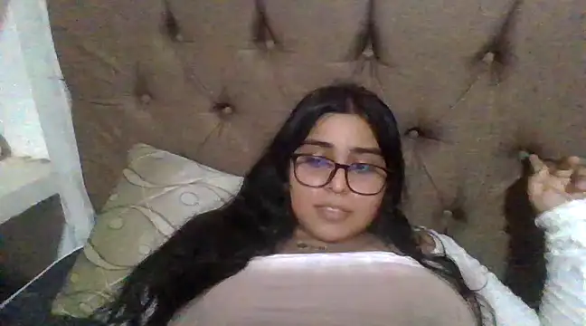 Snapshot of virginbrunette99 chatting on March 2025 09:02:02 PM virginbrunette99 online show from March 2025 09:02:02 PM