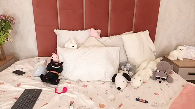 DaliaCruz online show from April 2026 06:04:02 PM