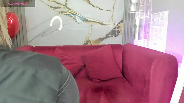 Bella williamss  online show from December 2025 07:24:02 PM