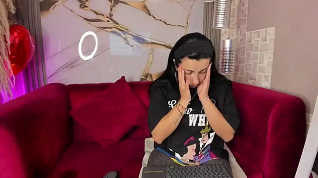 Bella williamss  online show from November 2025 07:50:01 PM