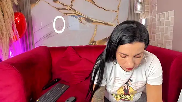 Bella williamss  online show from November 2025 07:47:02 PM