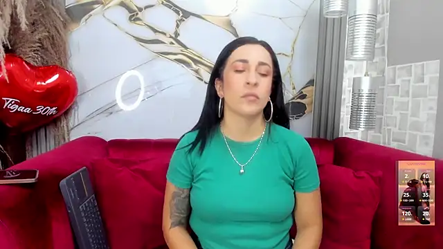 Bella williamss  online show from May 2026 08:04:01 PM