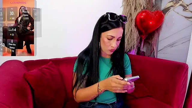 Bella williamss  online show from March 2026 07:59:01 PM