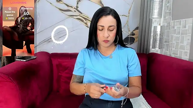 Bella williamss  online show from April 2026 07:42:02 PM