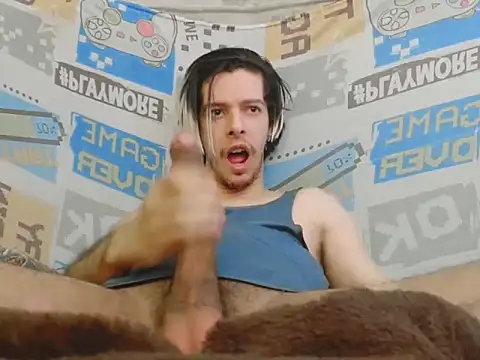 blondetwink online show from April 2026 06:12:01 PM