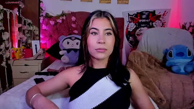 Minami Nakamura online show from November 2025 12:00:01 AM