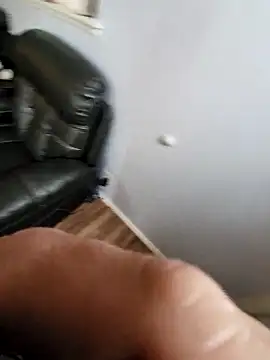 Bigjohn81401 online show from December 2025 05:44:01 PM