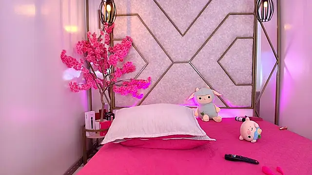 nathalya summer online show from February 2026 02:34:01 PM