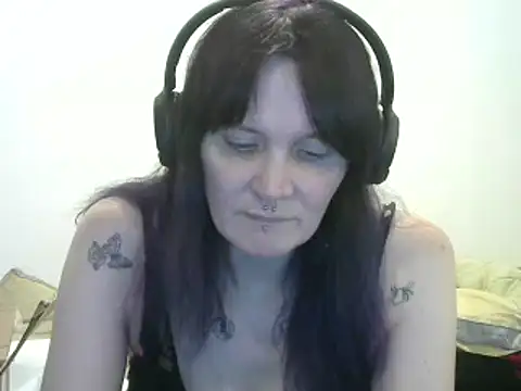 Hotmodel1984 online show from February 2026 10:54:02 PM