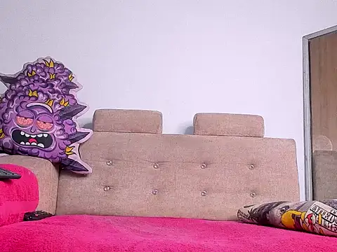 LOGAN DRAKE online show from November 2025 03:10:02 AM