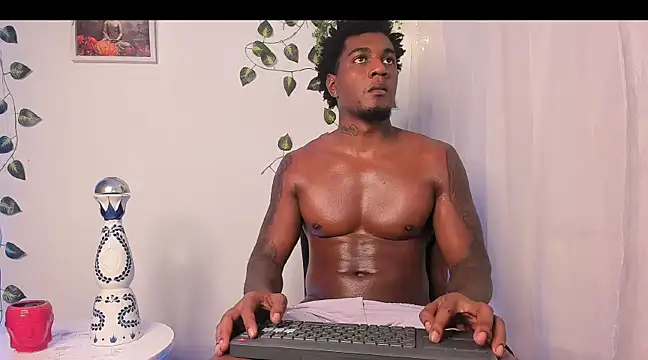 LOGAN DRAKE online show from March 2025 04:41:02 AM