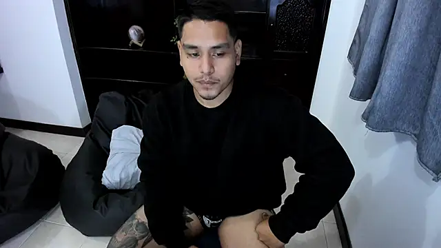 maxflurry  online show from March 2025 05:03:02 AM