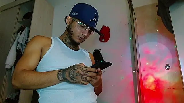 Luciferdirty Hott online show from February 2025 05:54:02 AM