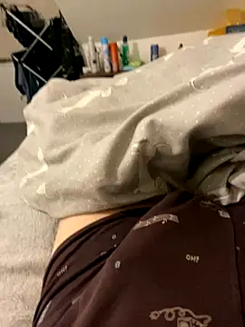 Snapshot of zou_9997 chatting on September 2025 02:22:02 AM zou 9997 online show from September 2025 02:22:02 AM