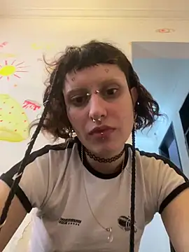 KititA12 online show from November 2025 01:21:01 PM