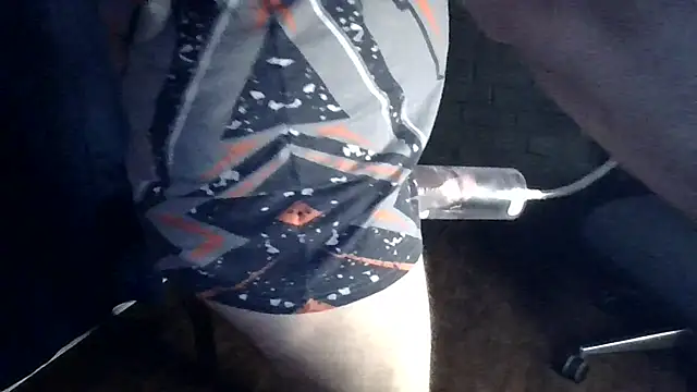 KiPumpdoggo online show from March 2026 01:30:01 AM