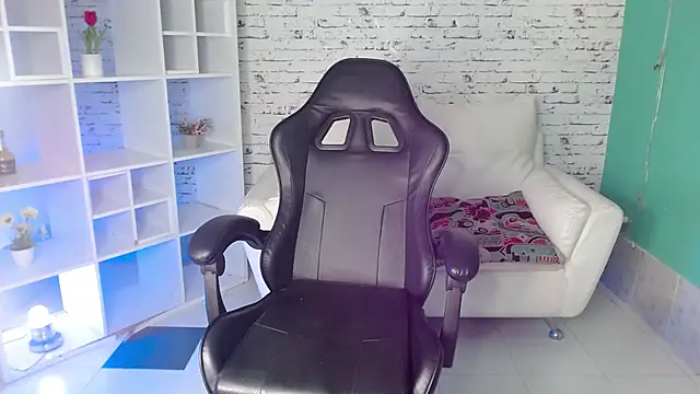 Snapshot of liss_greys1 chatting on March 2025 08:46:02 PM liss greys1 online show from March 2025 08:46:02 PM