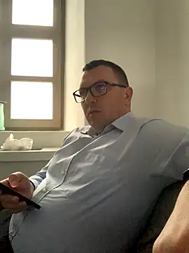 Mike8523 online show from November 2025 06:06:01 AM