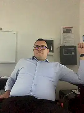 Mike8523 online show from October 2025 05:17:01 AM