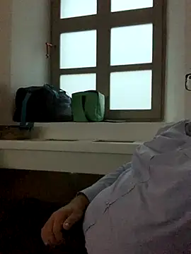 Mike8523 online show from October 2025 04:44:02 AM