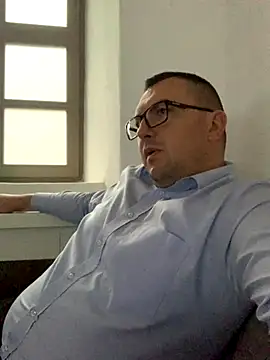 Mike8523 online show from October 2025 04:46:02 AM