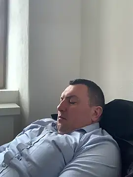 Mike8523 online show from February 2026 06:46:01 AM