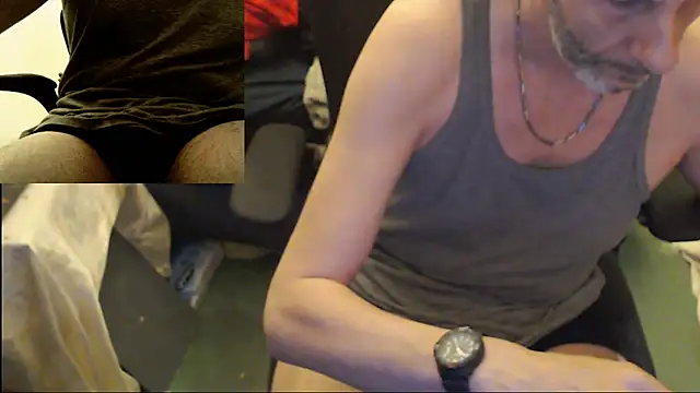 maxdaddy690 online show from March 2026 08:55:01 PM