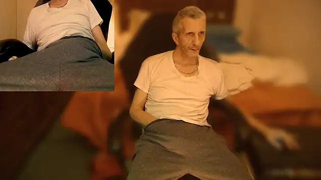 maxdaddy690 online show from January 2025 09:14:02 PM