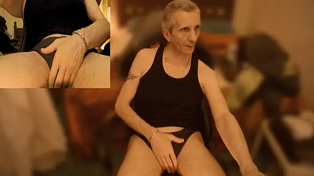 maxdaddy690 online show from January 2025 11:22:02 PM