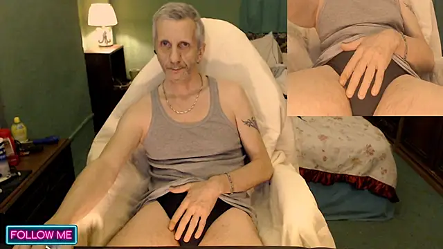 maxdaddy690 online show from December 2024 10:57:02 PM