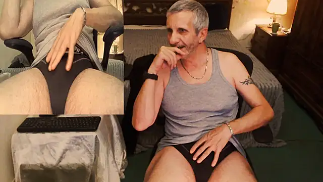 maxdaddy690 online show from September 2025 09:19:01 PM