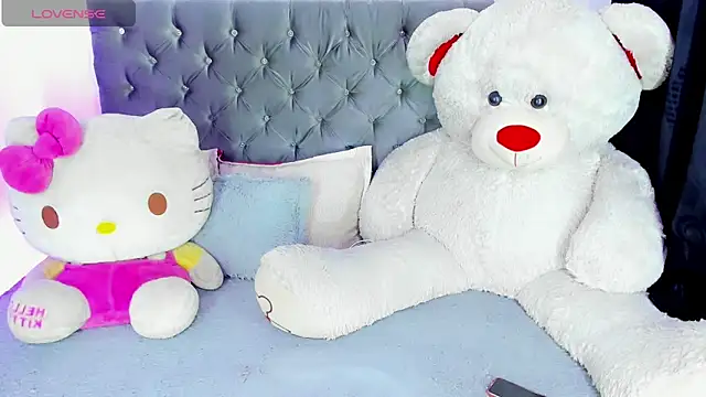 Julie Lovelyx1 online show from March 2026 04:40:02 AM