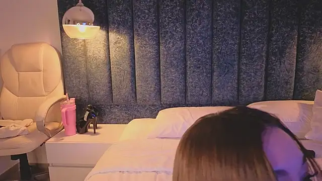 Ariannaa Suarez1 online show from October 2025 08:06:02 PM