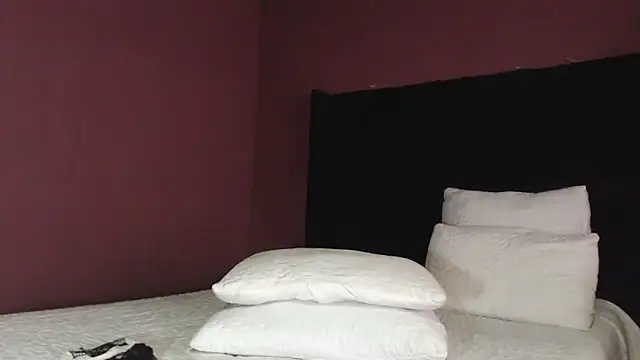 xMiAmor online show from December 2025 07:54:02 AM