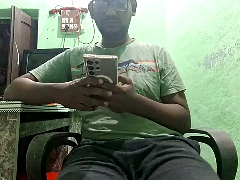 wildfun  online show from December 2025 08:35:02 AM