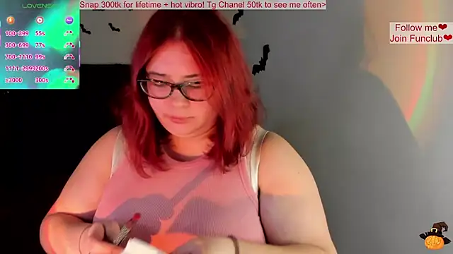 Snapshot of Lily_lu_one chatting on November 2025 10:47:02 PM Lily lu one online show from November 2025 10:47:02 PM