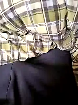 Snapshot of surfacespurt54 chatting on February 2025 11:32:01 AM surfacespurt54 online show from February 2025 11:32:01 AM