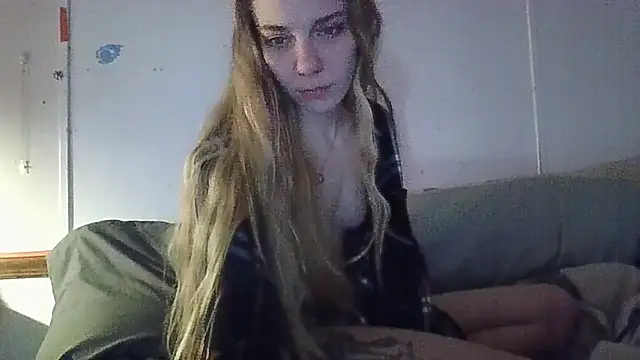 Snapshot of qtkayyzzxoxo chatting on March 2025 07:37:02 PM qtkayyzzxoxo online show from March 2025 07:37:02 PM