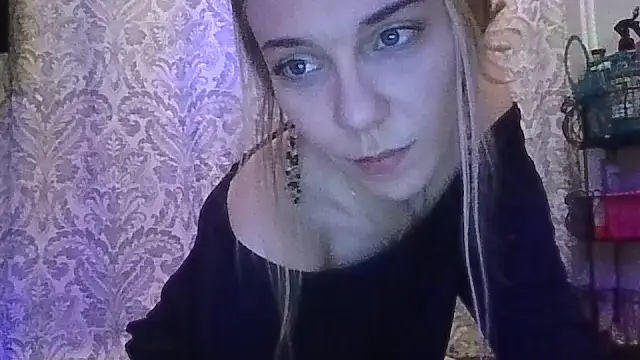 Snapshot of qtkayyzzxoxo chatting on March 2025 02:39:02 AM qtkayyzzxoxo online show from March 2025 02:39:02 AM