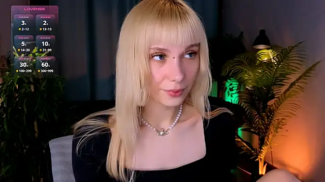 Cherry Bite online show from September 2025 10:38:02 PM