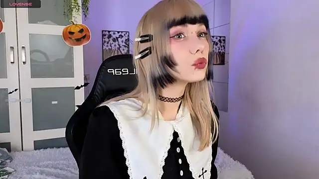 Cherry Bite online show from October 2025 10:16:01 PM